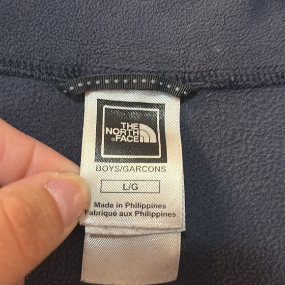 The North Face Black Quarter-Zip Sweater - Picture 3 of 5